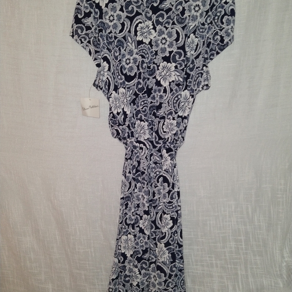 Olivia Matthews Dresses Navy With White Floral Pattern Tie At Waist